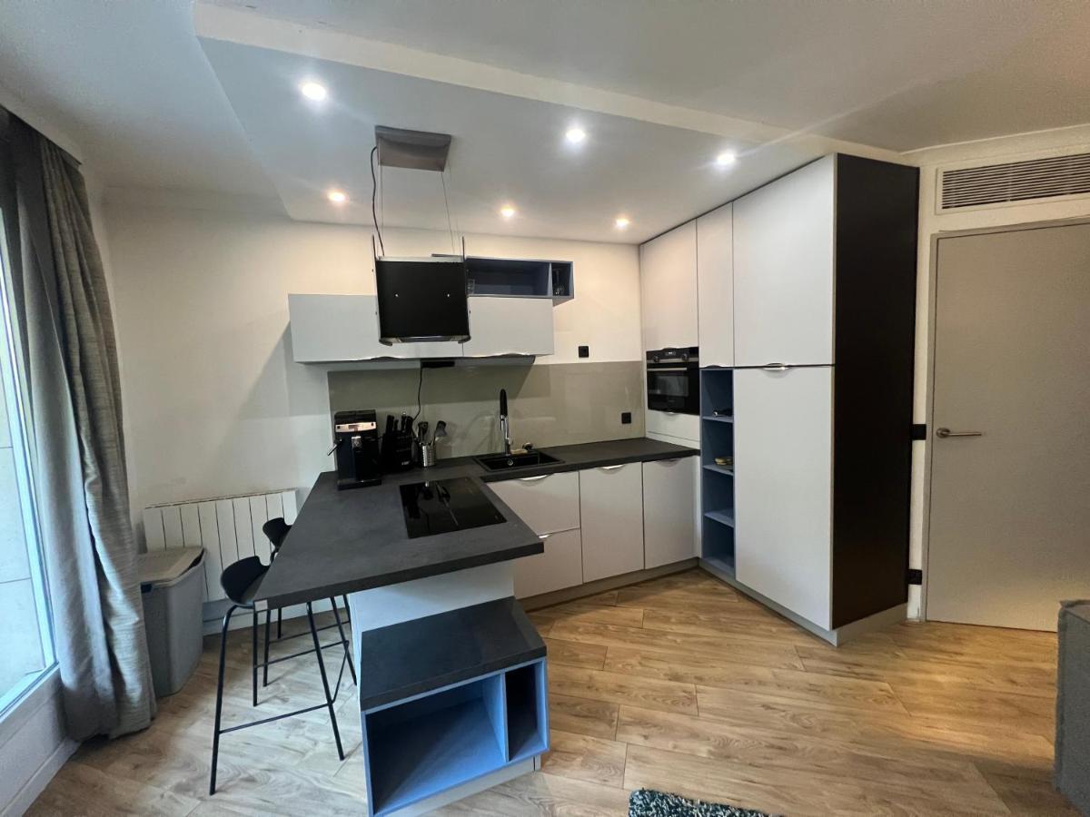 Appartement T2 / La Defense กูร์เบอวัวร์ ภายนอก รูปภาพ